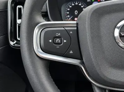 Volvo XC40 2022 · foto 11
