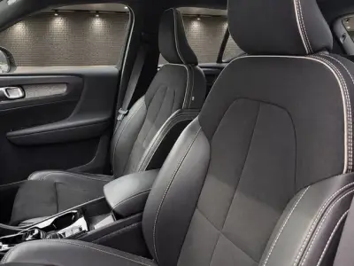 Volvo XC40 2022 · foto 16