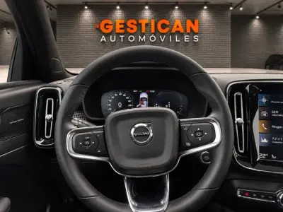 Volvo XC40 2022 · foto 12