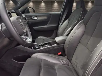 Volvo XC40 2022 · foto 15