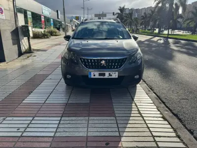 Peugeot 2008 2017 · foto 2