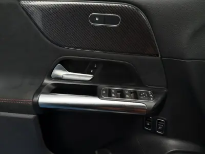 Mercedes-Benz GLA 2022 · foto 14