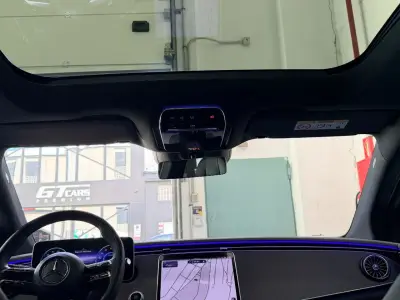 Mercedes-Benz EQE SUV 2023 · foto 13