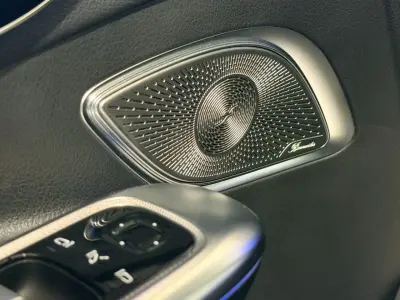 Mercedes-Benz EQE SUV 2023 · foto 7