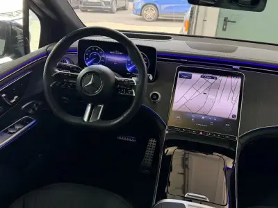 Mercedes-Benz EQE SUV 2023 · foto 11