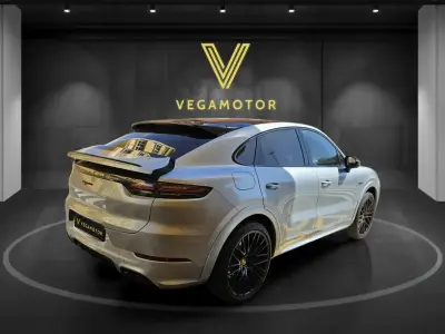 Porsche Cayenne Coupe 2020 · foto 8