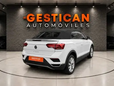 Volkswagen T-Roc 2021 · foto 3