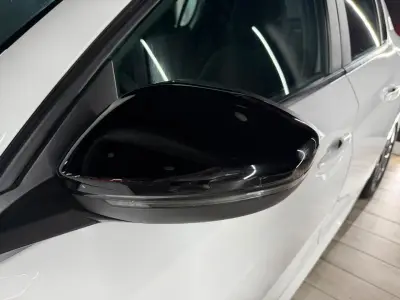 Peugeot 208 2022 · foto 16