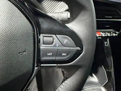Peugeot 208 2022 · foto 9