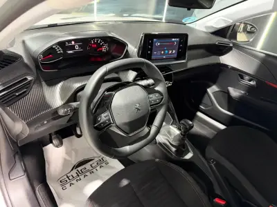 Peugeot 208 2022 · foto 6