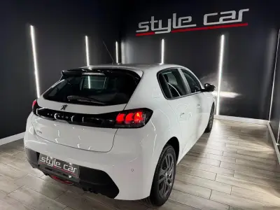 Peugeot 208 2022 · foto 4