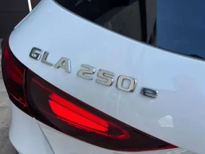 Mercedes-Benz GLA 2024 · foto 7
