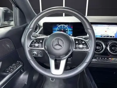 Mercedes-Benz GLA 2023 · foto 10