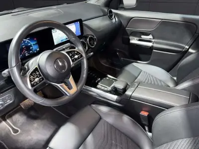 Mercedes-Benz GLA 2023 · foto 8