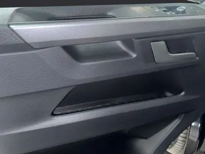Volkswagen Multivan 2022 · foto 15