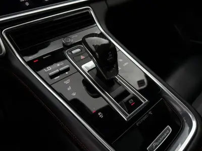Porsche Panamera 2020 · foto 15