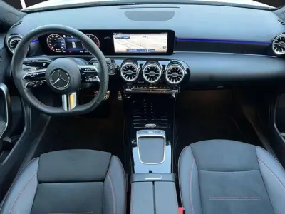 Mercedes-Benz Clase A 2025 · foto 8