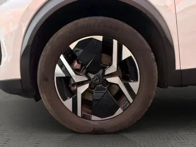 Peugeot 2008 2023 · foto 8