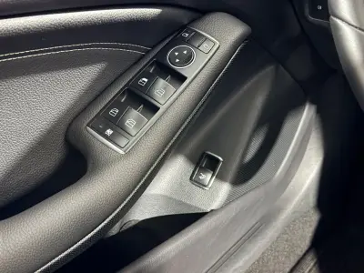 Mercedes-Benz CLA 2017 · foto 14