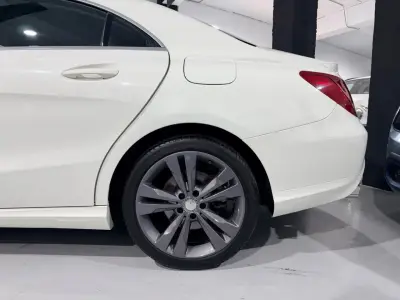 Mercedes-Benz CLA 2017 · foto 16