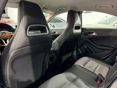 Mercedes-Benz CLA 2017 · foto 8