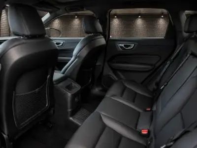 Volvo XC60 2022 · foto 11
