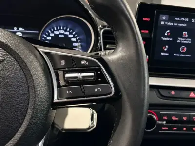 KIA Ceed 2023 · foto 9