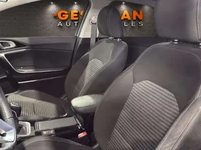 KIA Ceed 2023 · foto 10
