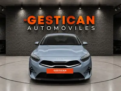 KIA Ceed 2023 · foto 3