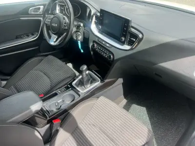 KIA Ceed 2023 · foto 10