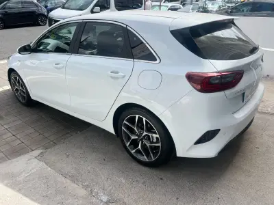 KIA Ceed 2023 · foto 4