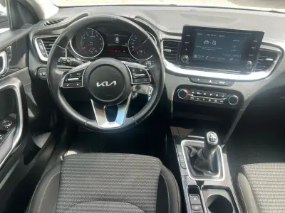 KIA Ceed 2023 · foto 11