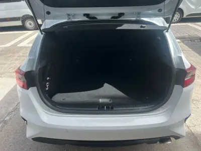 KIA Ceed 2023 · foto 14