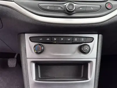 Opel Astra 2022 · foto 14
