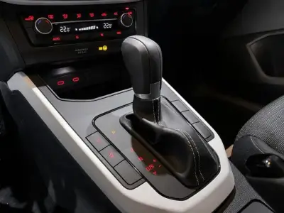 SEAT Arona 2023 · foto 11
