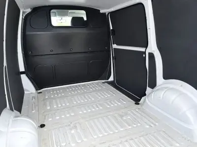 Volkswagen Transporter 2023 · foto 13