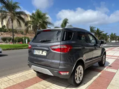 Ford Ecosport 2016 · foto 4