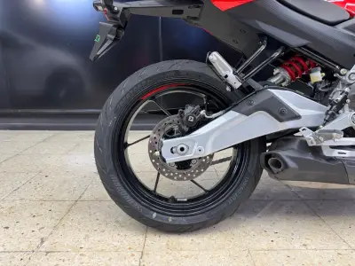 Aprilia Tuono 2025 · foto 10