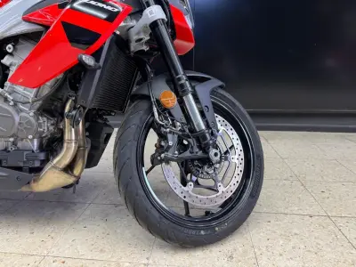 Aprilia Tuono 2025 · foto 9