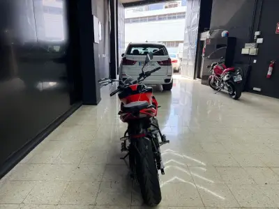 Aprilia Tuono 2025 · foto 6