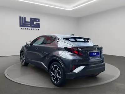 Toyota C-HR 2023 · foto 5
