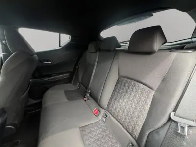 Toyota C-HR 2023 · foto 14