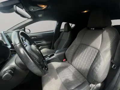 Toyota C-HR 2023 · foto 9