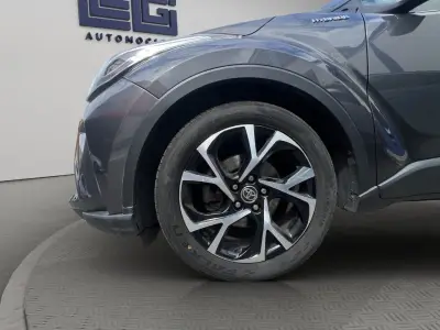 Toyota C-HR 2023 · foto 18