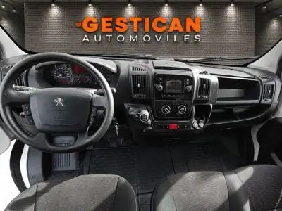 Peugeot Boxer 2022 · foto 10