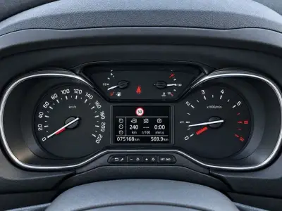 Citroën Berlingo 2021 · foto 11