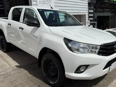 Toyota Hilux 2019 · foto 3