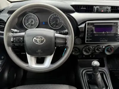 Toyota Hilux 2019 · foto 11