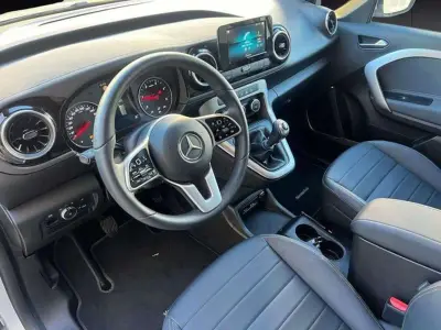 Mercedes-Benz Clase T 2023 · foto 8