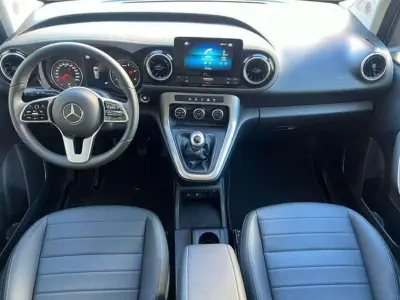 Mercedes-Benz Clase T 2023 · foto 9